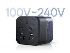 De Ugreen X575-oplader is compatibel met een breed spanningsbereik. Afgebeeld: een promotiefoto waarop de onderkant van de adapter te zien is.