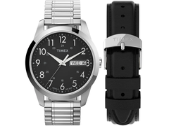 De Timex Main Street Round TWG027900JQ is waterbestendig tot 30 m (3 bar)