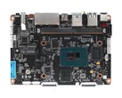 De Intel N100-rekenmodule van de Youyeetoo K1 wordt via een SO-DIMM-achtige randconnector op de draagkaart aangesloten