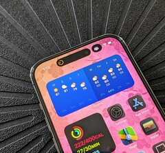 Face ID onder het scherm maakt een permanente Dynamic Island-uitsparing mogelijk overbodig. (Afbeelding Bron: Christine Tomero-Chan/Digital Trends)