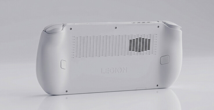 De Legion C700 heeft afmetingen van 293 x 117 x 15 mm.