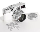 De Leica 'Pope Francis' M-A 35mm meetzoeker is een eenmalige kopie van deze klassieke, volledig mechanische filmcamera. (Afbeeldingsbron: Leica)