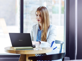 Asus ExpertBook B9 krijgt upgrade naar Alder Lake vPro. (Afbeelding Bron: Asus)