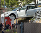Verkeerde pedaal crashte deze Tesla tegen een ambulance, niet Autopilot (afbeelding: SDFD)