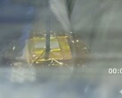 De nieuwe batterij doorboord met een spijker (Afbeelding bron: Sun, Y., Zuo, C., Wang, H. et al 2025; AI-bewerkt)