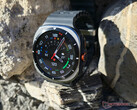 De Galaxy Watch Ultra 2 lijkt erg op zijn voorganger, die we eind vorig jaar hebben beoordeeld. (Afbeeldingsbron: Notebookcheck)