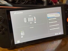 Linker Joy-Con 2 wordt als losstaand weergegeven, zelfs als deze op de Switch 2 handheld is aangesloten. (Afbeeldingsbron: IcyBoi23 op Reddit)