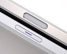 Vivo laat de speciale ontspanknop van de Vivo X200 Ultra zien en beschrijft een paar verschillen met de camerabediening van de iPhone 16 Pro Max (Afbeelding bron: Vivo, bewerkt)