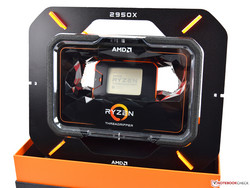 De AMD Ryzen Threadripper 2950X. Testmodel aangeboden door AMD.