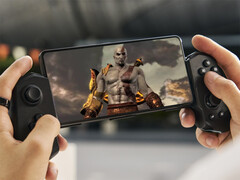 Het Android-vlaggenschip van de vorige generatie kon de geteste games beter emuleren. Afbeelding: God of War 3 wordt geëmuleerd op een smartphone (bewerkt).