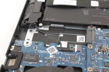 Tweede M.2 2280 PCIe4 x4 SSD slot is uitgeschakeld in onze configuratie