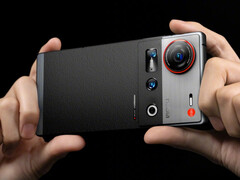 De Nubia Z80 Ultra zou verschillende upgrades moeten bevatten ten opzichte van de huidige Nubia Z70S Ultra, afgebeeld. (Afbeeldingsbron: Nubia)