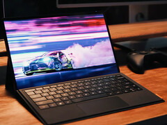 De Super V wordt aangedreven door de Core Ultra X7 358H. Afgebeeld: de voorkant van de gamingtablet. (Afbeeldingsbron: OneXPlayer)