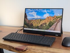 Het toetsenbord op de EliteBoard G1a kan voor altijd gebonden zijn aan de EliteBoard G1a PC, omdat het niet op andere PC's kan worden aangesloten