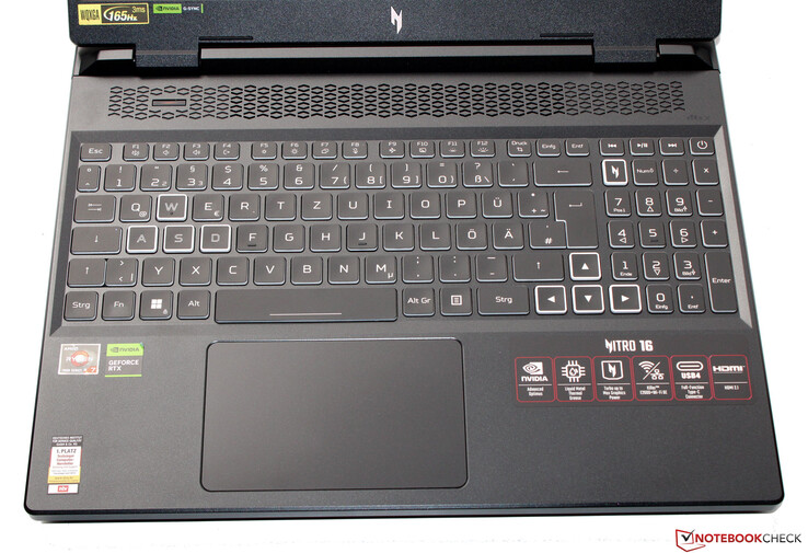 Acer Nitro 16 toetsenbord