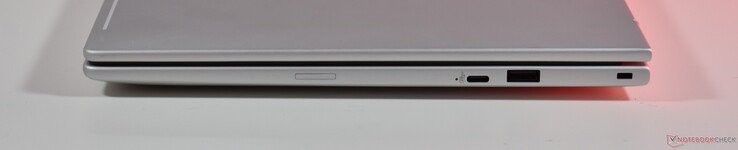 rechts: USB-C 3.2 Gen 2, USB A 3.2 Gen 1, Kensington-slot