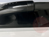 Tesla V4 Supercharger met betaalscherm (afbeelding: Tesla Owners UK/Twitter)