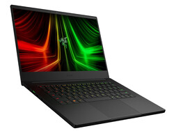 In review: Razer Blade 14 Ryzen 9 6900HX. Test apparaat geleverd door Razer