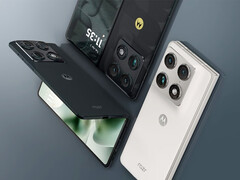 Motorola's eerste opvouwbare telefoon in boekstijl is verkrijgbaar in drie afwerkingen.