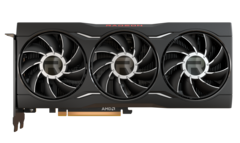 De Radeon RX 6750 XT biedt verbeteringen op het gebied van Game Clock en geheugensnelheid ten opzichte van de RX 6700 XT. (Beeldbron: AMD)