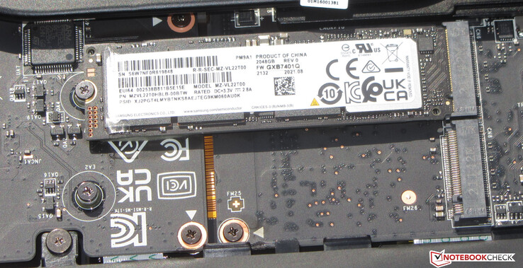 Ruimte voor twee SSD's.