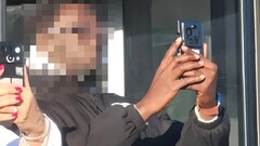 Spionnenfoto's van de vermeende Xiaomi 17 Ultra met een beschermhoesje zijn opgedoken in China, en er is ook nieuws over het wereldwijde model. (Afbeeldingsbron: Weibo, bewerkt)