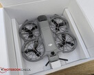 De DJI Neo 2 in zijn verpakking. (Afbeeldingsbron: Notebookcheck)