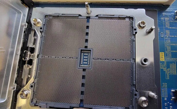 AMD EPYC Genua socket. (Bron: Yuuki_AnS)