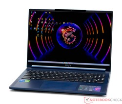 De MSI Stealth 16 Studio A13VG, reviewapparaat geleverd door MSI Duitsland.