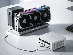 De UM880 Plus is de nieuwste in een lange reeks mini-pc&#039;s uit de UM880-serie. (Afbeeldingsbron: Minisforum)