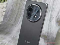 De Oppo Find N5 in zijn zwarte kleurstelling. (Afbeeldingsbron: Notebookcheck)