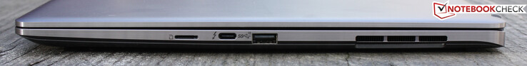 microSD (UHS-III), Thunderbolt 4 met DisplayPort, USB 3.2 Gen 2 (SuperSpeed 10 Gbps)