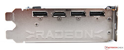 De externe aansluitingen van de AMD Radeon RX 6700 XT