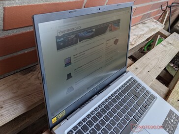 Acer Aspire 5 - gebruik buitenshuis