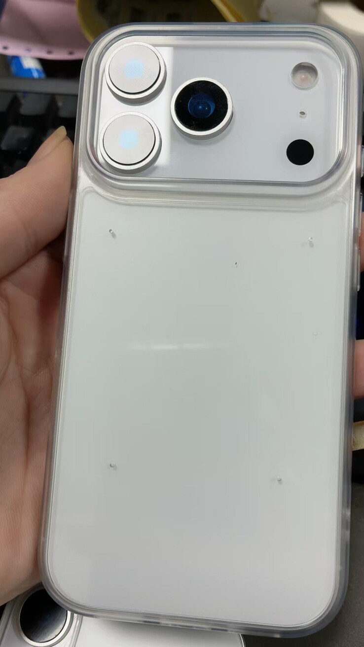 De "iPhone 17 Pro". (Bron: Majin Bu via X)