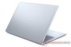 De Dell 16 Plus begint officieel bij $1150, maar u moet door verschillende knoppen klikken om die prijs te zien (Afbeelding bron: Dell)