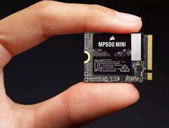 De Corsair MP600 Mini R2 belooft leessnelheden tot 7.000 MB/s. (Afbeelding: Corsair)
