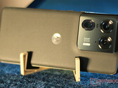 De Motorola Edge 50 Ultra staat momenteel op de 17e plaats op de ultra-premium ranglijst van DxOMark (Afbeelding bron: Notebookcheck)