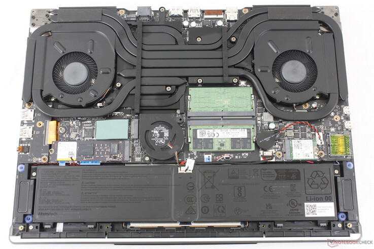 MSI Raider 16 Max HX moederbord