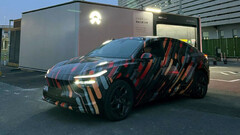 De gecamoufleerde L60 draagt de sticker &quot;beter dan Model Y&quot; (afbeelding: Weibo)