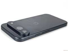 De Pixel 10 wordt aangeboden in vier kleuren (afbeelding: Google Pixel 9 Obsidian; bron: Notebookcheck)