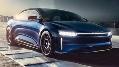 Er is aangetoond dat de Lucid Air Sapphire een standaard Tesla Model S Plaid op een dragstrip verslaat zonder zich in het zweet te werken. (Afbeeldingsbron: Lucid)