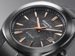 Het nieuwe Edifice-model EFK200XPB-1A van Casio
