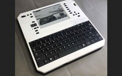 De Evertop PC is een IBM XT-kloon met een batterijlevensduur tot 500 uur en opladen op zonne-energie. (Afbeeldingsbron: ericjenott via Github)