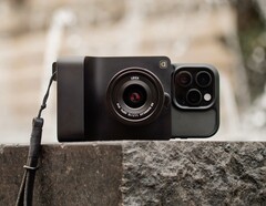 Caira verandert smartphones in een micro-FourThirds camera (Beeldbron: Camera Intelligence)
