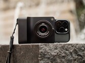 Caira verandert smartphones in een micro-FourThirds camera (Beeldbron: Camera Intelligence)