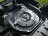 Compacte grasmaaier met drie messen