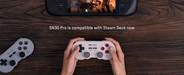 De 8BitDo SN30 Pro Bluetooth Controller is nu officieel compatibel met het Steam Deck. (Afbeeldingsbron: 8BitDo) 