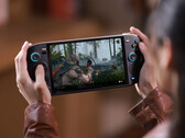De AYANEO KUN is de grootste gaming-handheld die het bedrijf tot nu toe heeft uitgebracht. (Afbeeldingsbron: AYANEO)