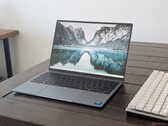 Op de juiste plaatsen is bezuinigd om de gebruikerservaring voor een budgetlaptop zo goed mogelijk te behouden